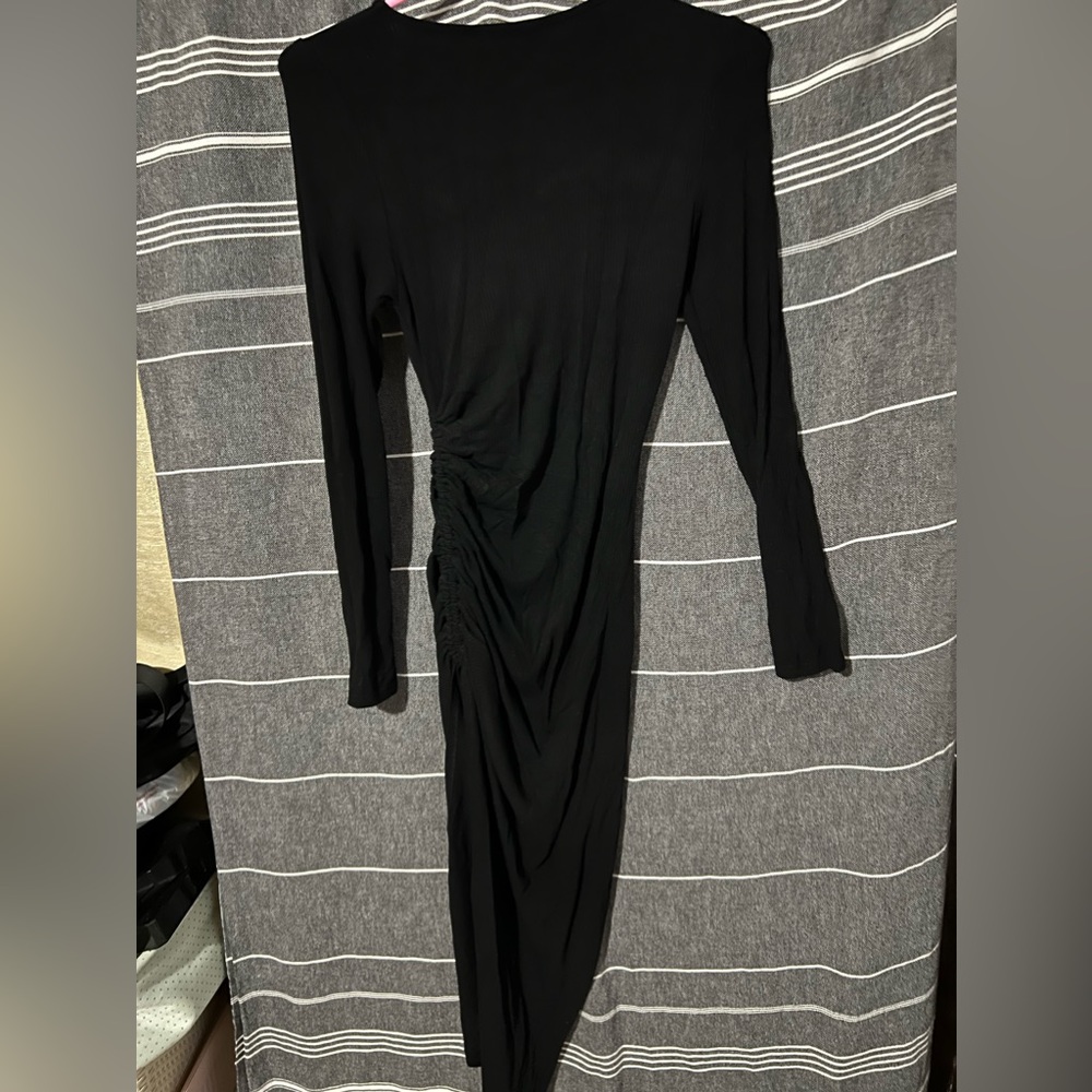 long sleeve black dress